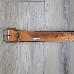 Vintage Leather Mountain Birds Flowers Belt